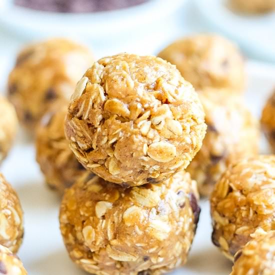 Oatmeal Peanut Butter Energy Bites