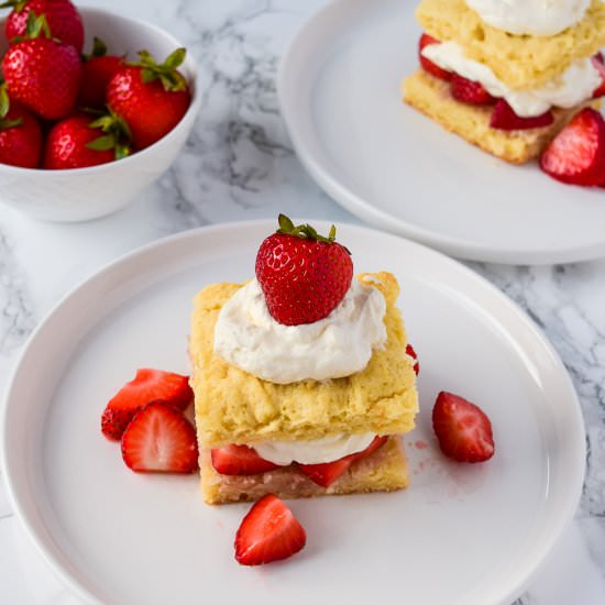 Easy Strawberry Shortcake