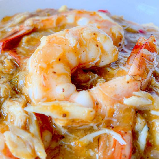 Shrimp And Grits With Crab Gravy