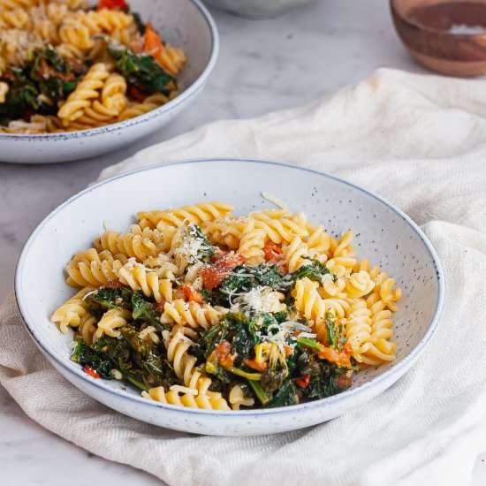 Cherry Tomato Pasta with Kale