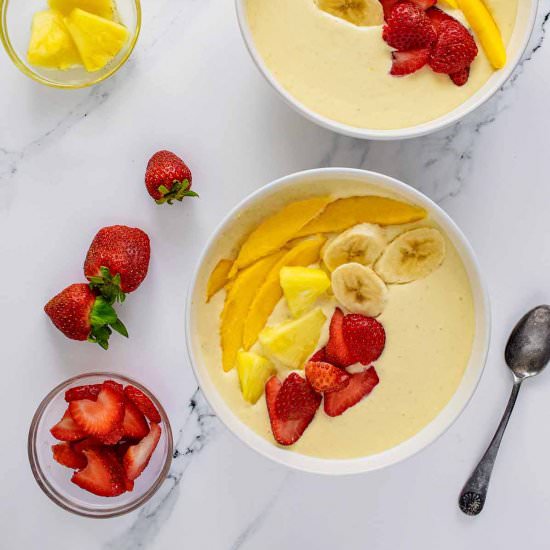 Tropical Smoothie Bowl