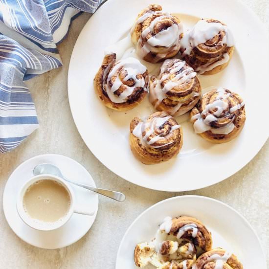 Air Fryer Cinnamon Rolls