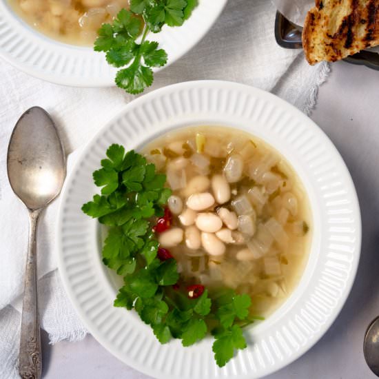 White Bean Soup (Vegan Lebanese)