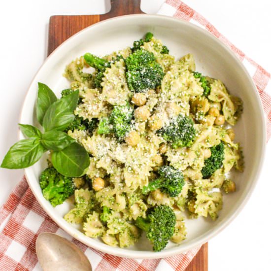 Veggie Pesto Pasta with Broccoli
