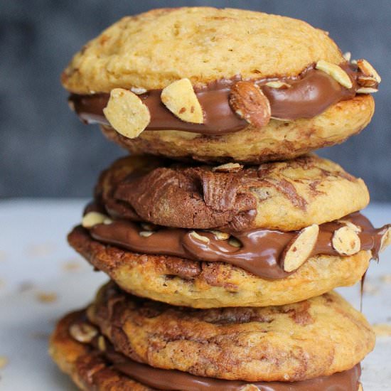 Banana Nutella Whoopie Pies