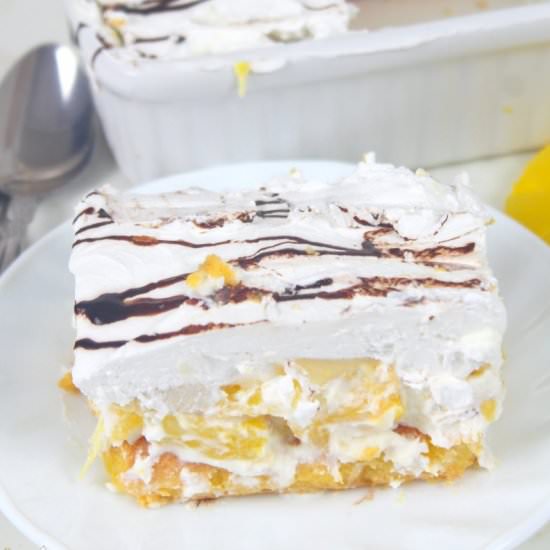BANANA SPLIT DESSERT