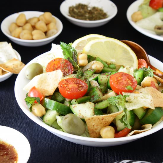 Fattoush Salad with Chickpeas