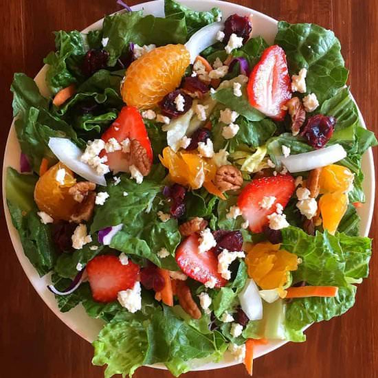 Salad with Fruit, Walnuts and Feta