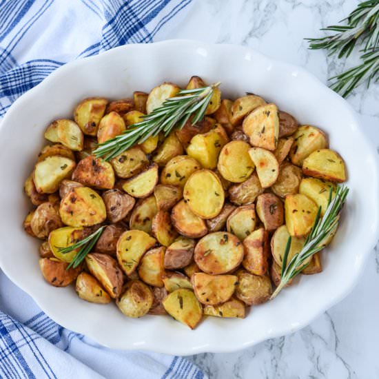 Garlic Rosemary Roasted Potatoes