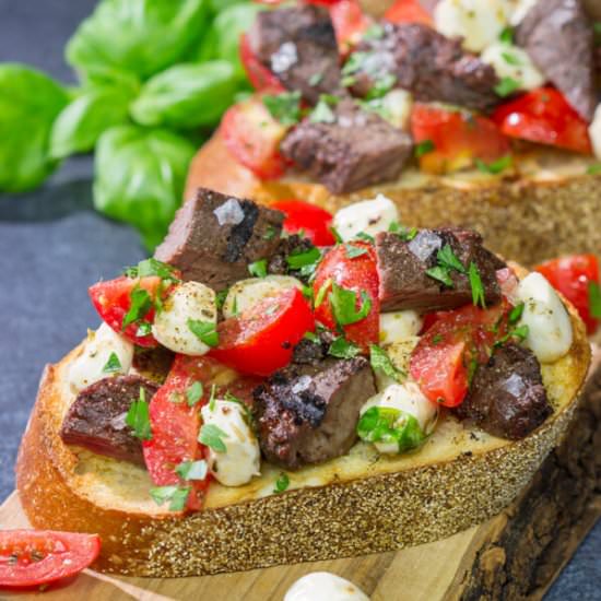 Grilled Steak and Tomato Crostini