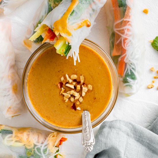 Fresh Rolls With Peanut Sauce