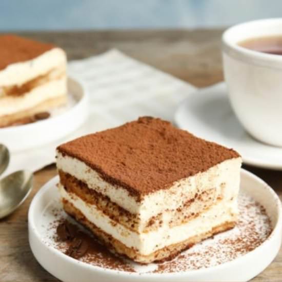 Copycat Olive Garden Tiramisu