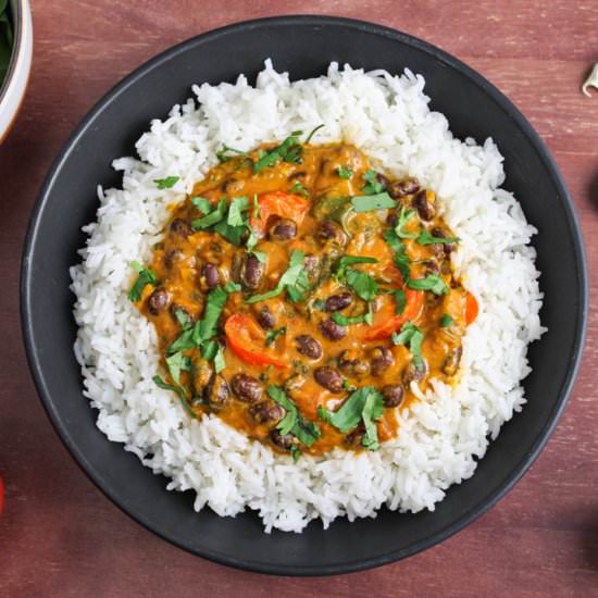 Creamy Black Bean Curry