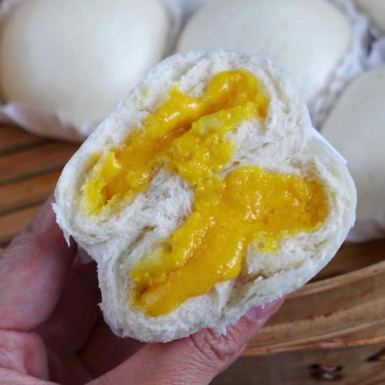 Steamed Custard Buns