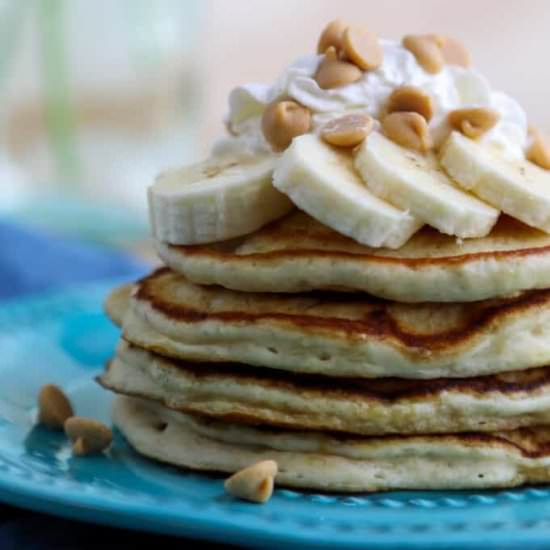 BEST peanut butter banana pancakes