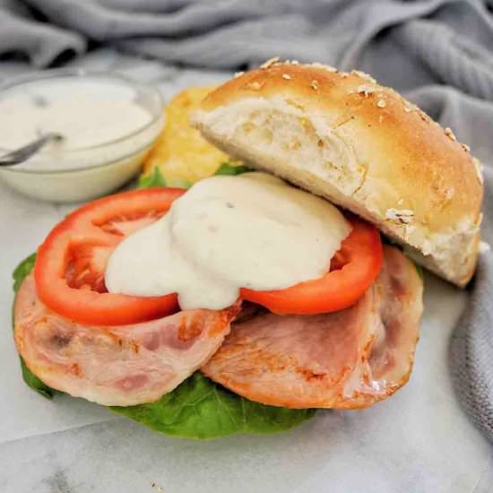 BLT Burger (bacon, lettuce, tomato)