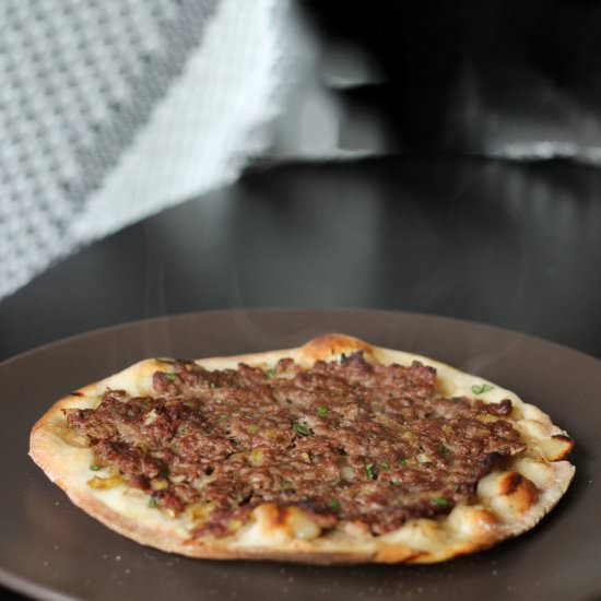 lahm bi ajeen, middle eastern pizza