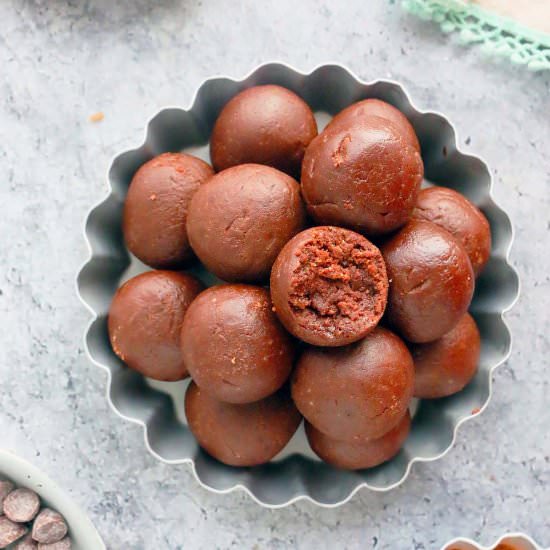 No Bake Brownie Bites