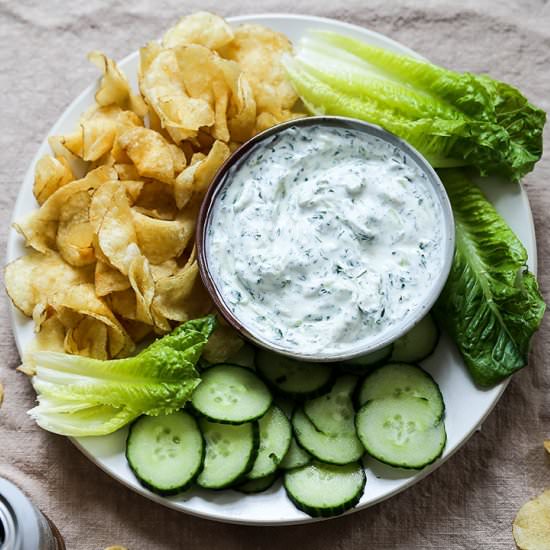 Garden Fresh Herb Yogurt Dip