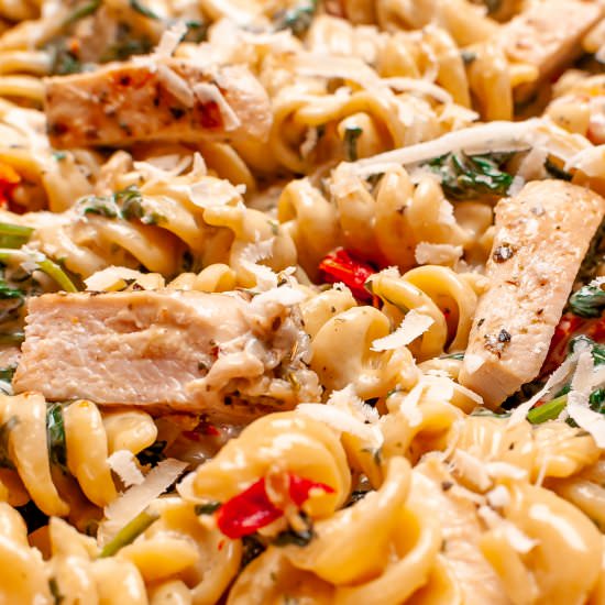 Tuscan Chicken Pasta