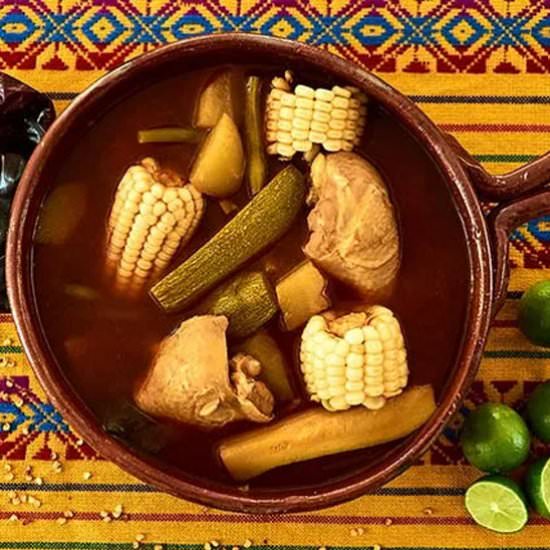 Clemole Rojo de Pollo