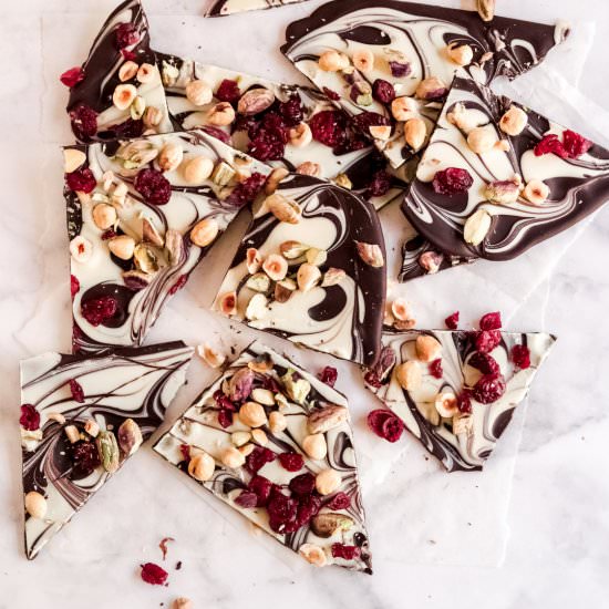 Hazelnut and cranberry bark
