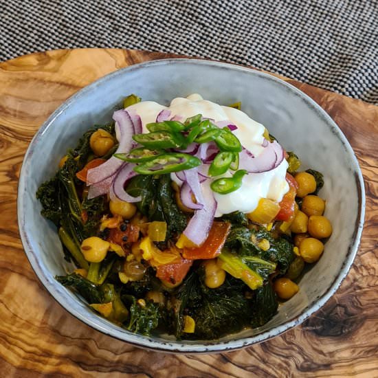 Kale and chickpea curry