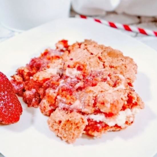 STRAWBERRY DUMP CAKE