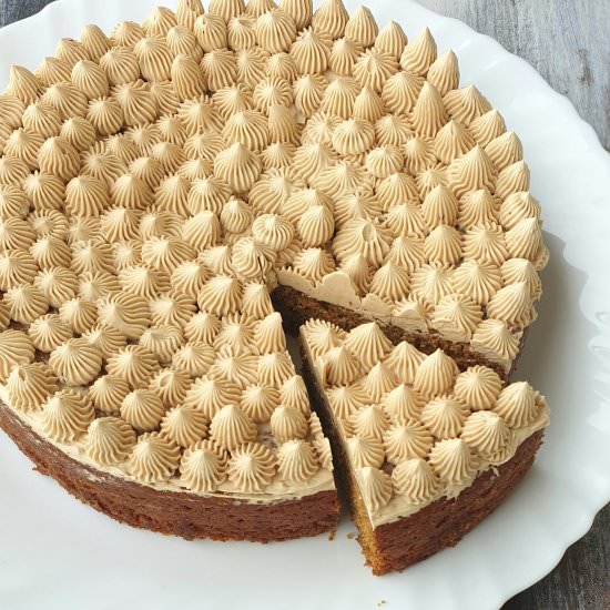 Eggless jaggery mawa cake