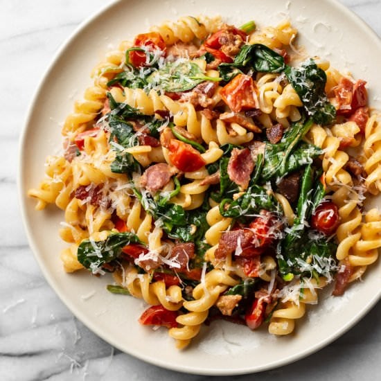 BLT pasta