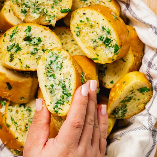 Vegan Garlic Bread