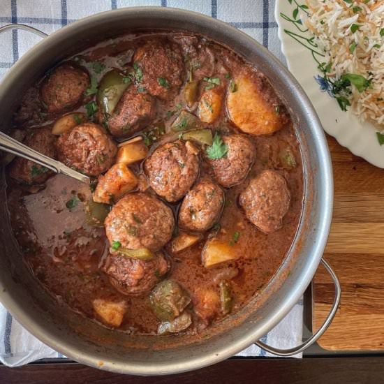 Dawood Basha with Chicken Meatballs