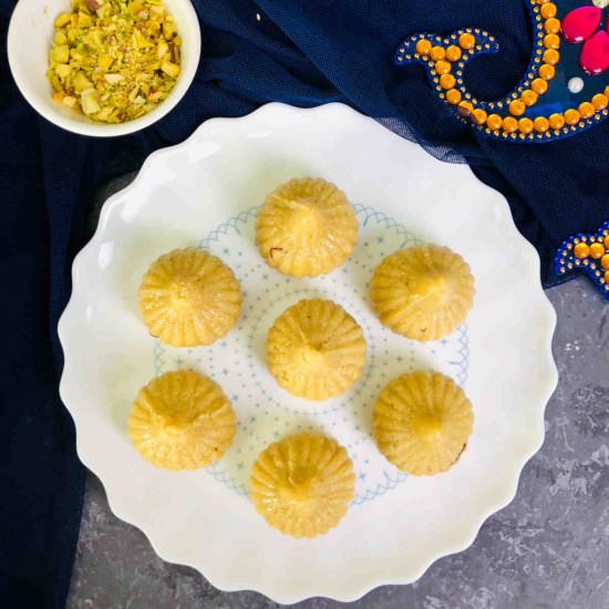 kaju modak