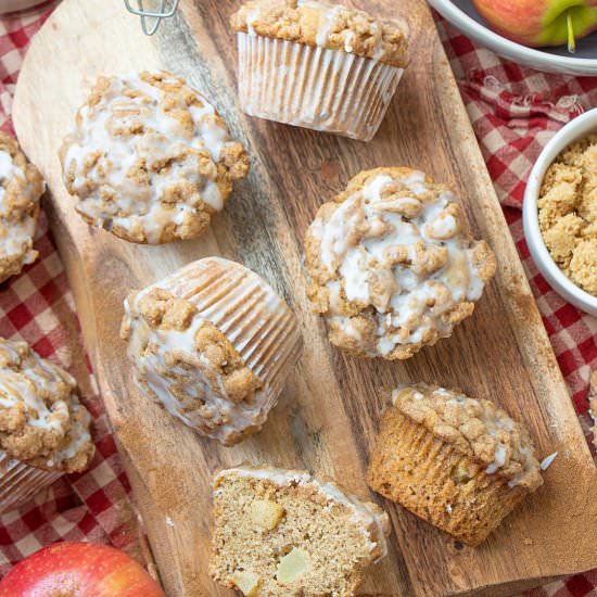 Vegan Apple Crumb Muffins