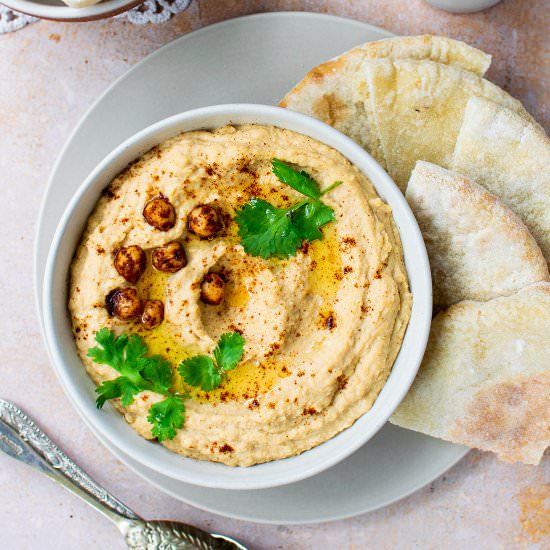 Silky & Creamy Homemade Hummus