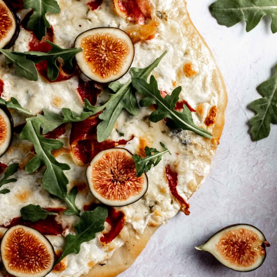 gorgonzola, prosciutto & fig pizza