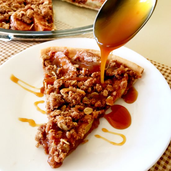 Apple Crisp Pizza