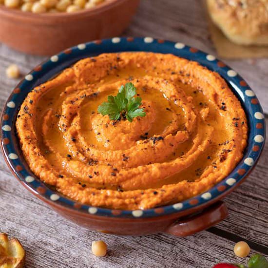 Spicy Roasted Red Pepper Hummus