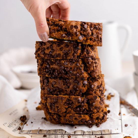 Vegan chocolate chip pumpkin bread