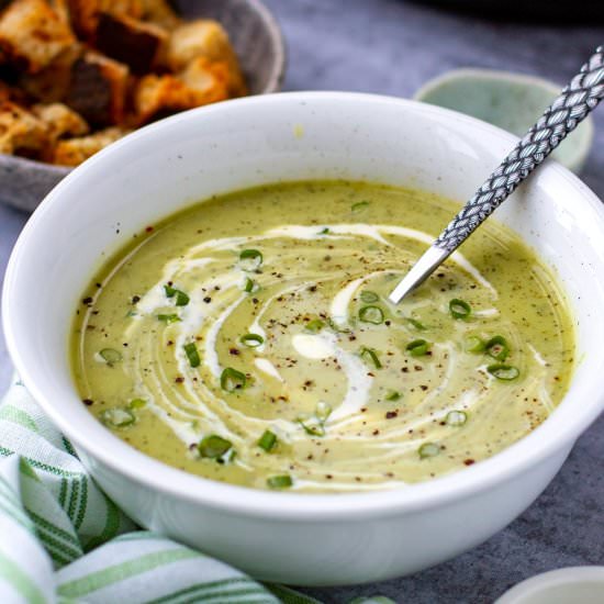 Instant Pot Creamy Zucchini Soup