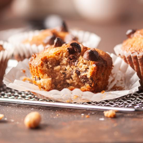Peanut Butter Chocolate Chip Muffin