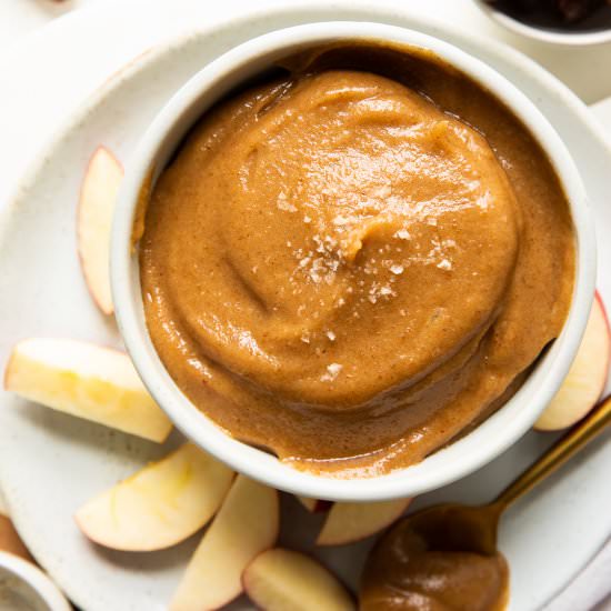 The BEST Vegan Caramel Sauce