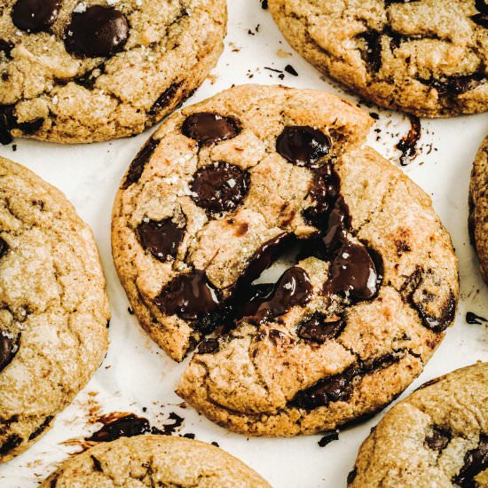 Chewy vegan chocolate chip cookies