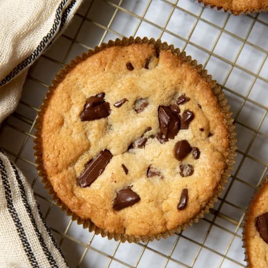 Deep Dish Chocolate Chip Cookies