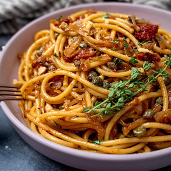Balsamic Caramelized Onion Pasta