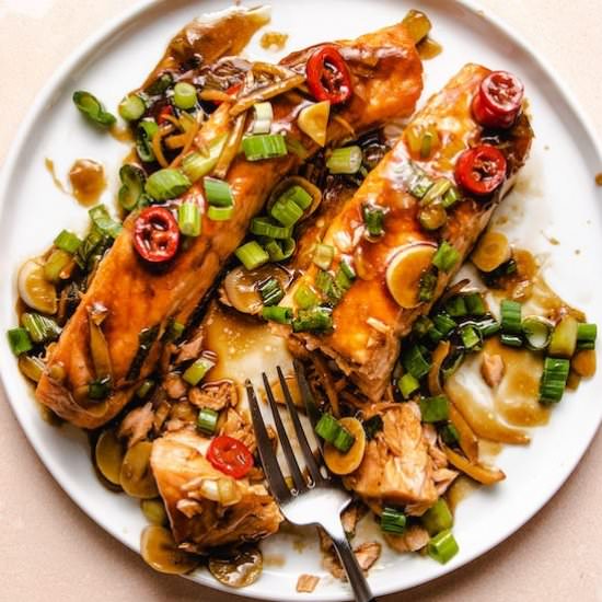 Soy Ginger Glazed Salmon