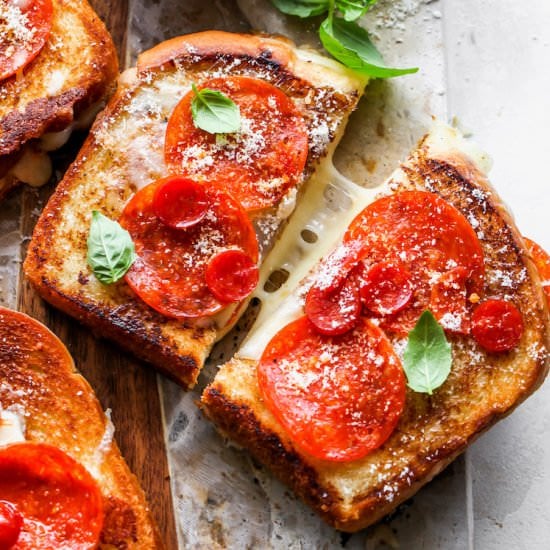Pizza Grilled Cheese