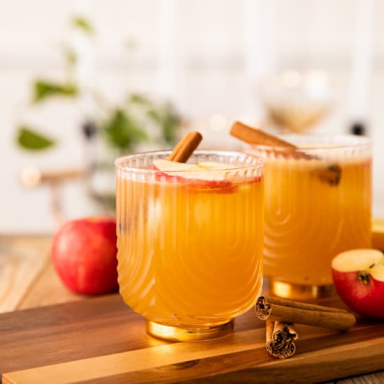 Apple Cider Bourbon Cocktail