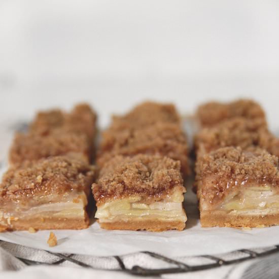 Apple Crisp Bars