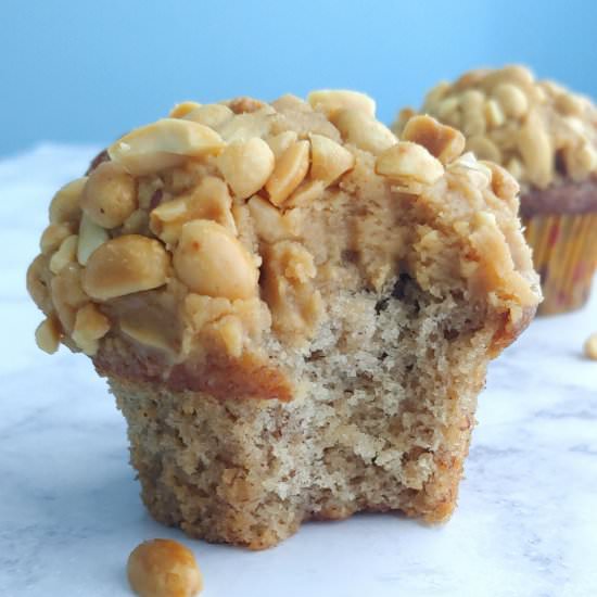 Banana Cupcakes with Peanut Butter